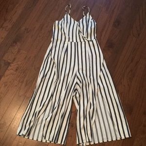 Merona romper size M